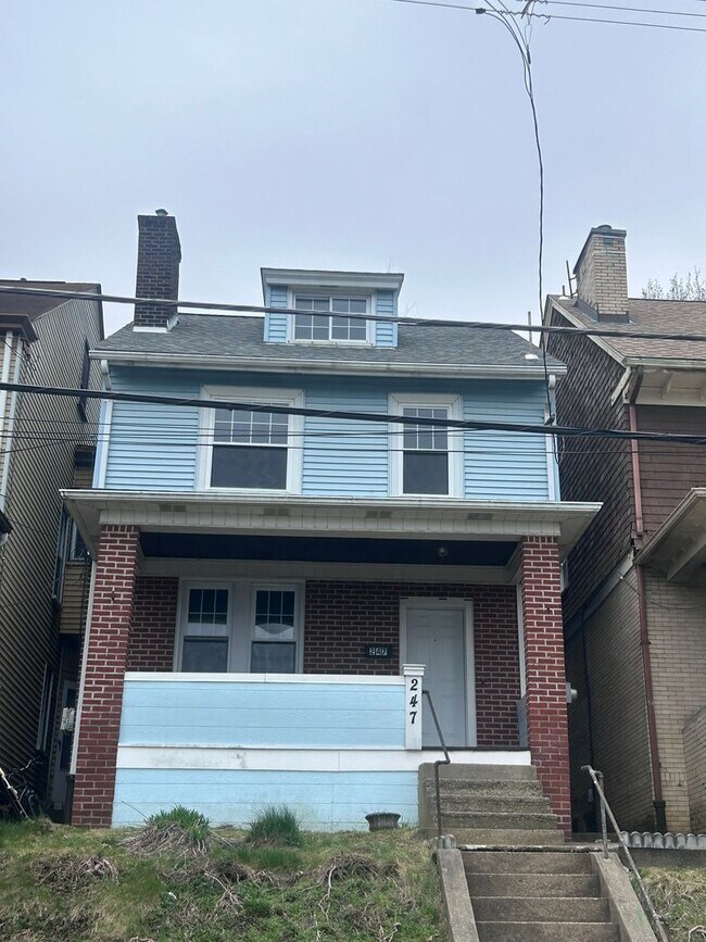 Building Photo - 247 Watson Blvd