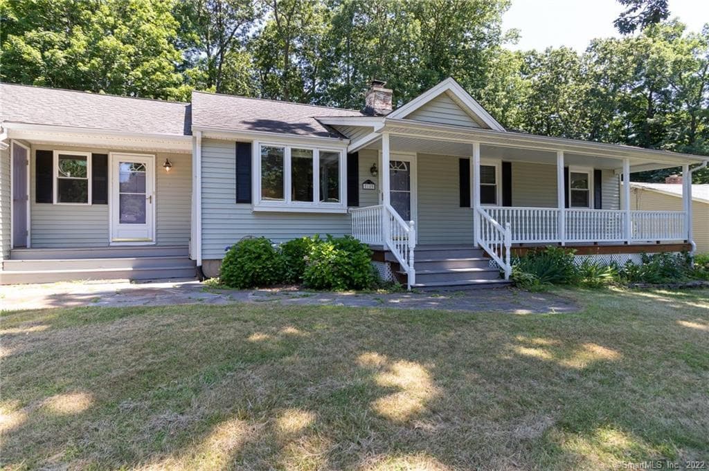 Primary Photo - 10 Tanglewood Rd