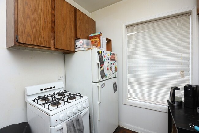 Building Photo - 3032 N Halsted St