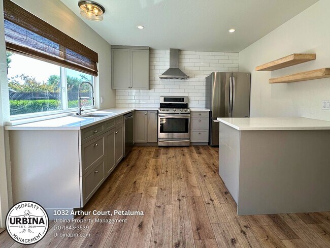 Foto del edificio - Charming Petaluma 2-Bedroom Home with Larg...
