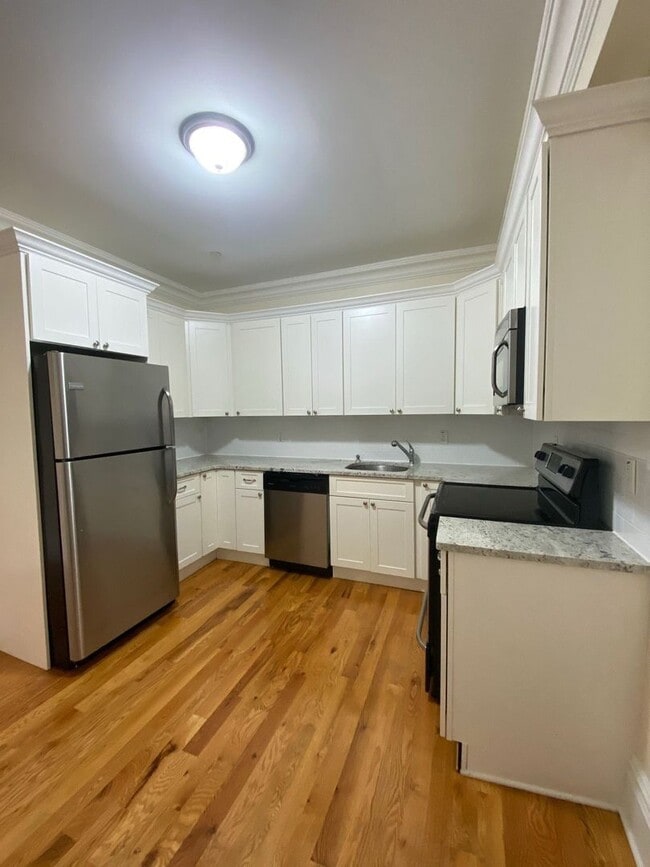 Foto del interior - Ponciana Apartments: Contemporary Comfort and Affordable Luxury in North Bergen!