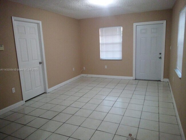Foto del edificio - 752 NW 4th St