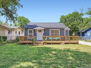 Building Photo - 413 W Wright Blvd