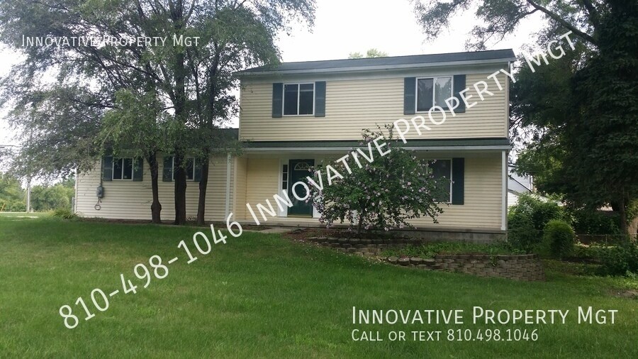 Primary Photo - 3 bedroom, 1.5 bath Auburn Hills home. $30...