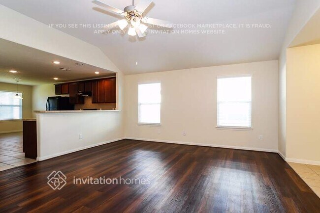 Foto del edificio - 1015 Doubletree Glen Dr
