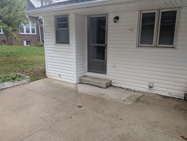 Foto del edificio - 711-713 Fairbanks St