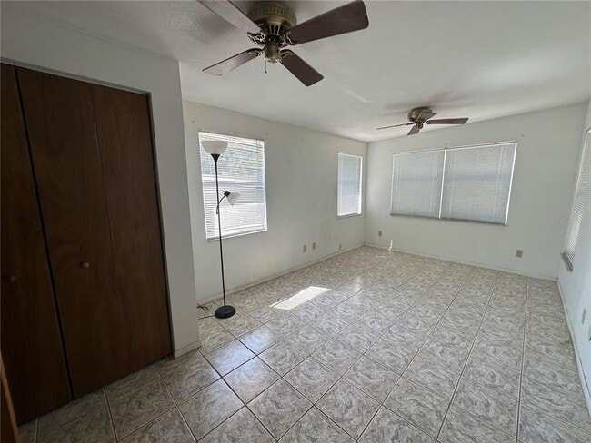 Foto del edificio - 9571 52nd Way N