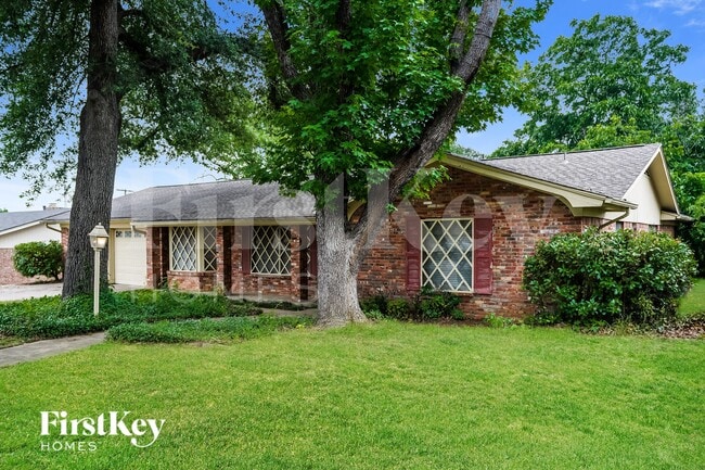Building Photo - 1424 Wreyhill Dr
