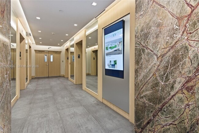 Foto del edificio - 90 SW 3rd St