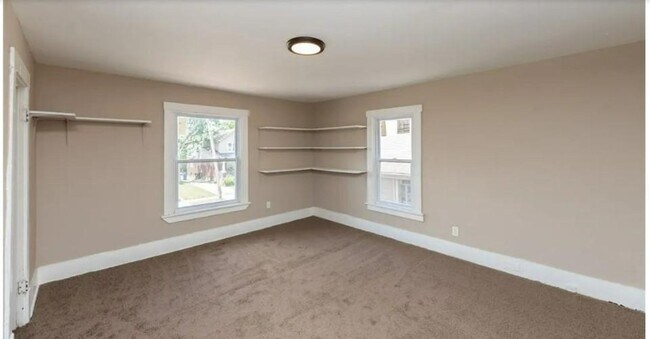 Foto del edificio - 4239 E 98th St