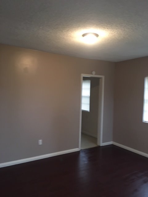 Foto del edificio - 1512 Pineview Rd