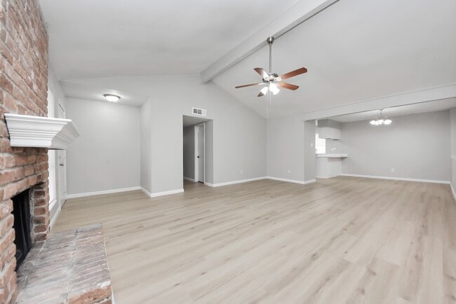 Foto del edificio - 3030 Ciderwood Dr