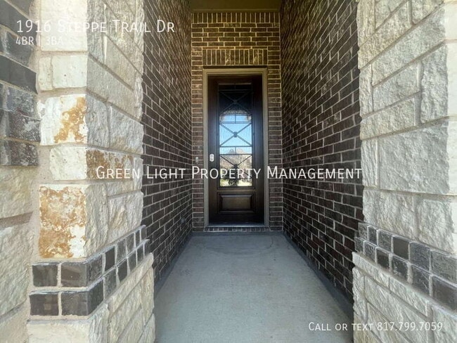 Foto del edificio - 1916 Steppe Trl Dr