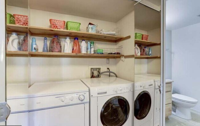 Laundry - 5120 Maris Ave