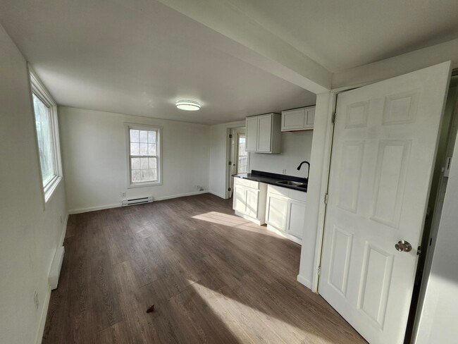 Photo du bâtiment - 9-9 Courtenay Ave