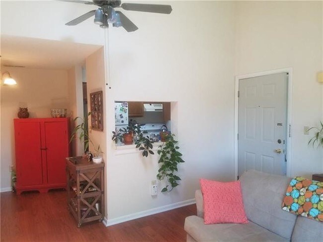 Building Photo - 5012 Ravens Crest Dr