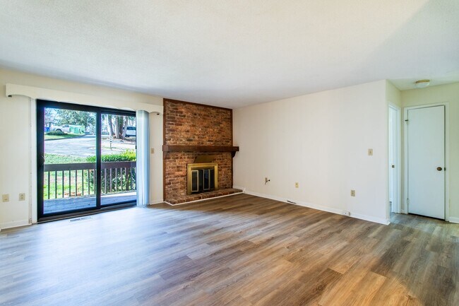 Foto del edificio - Convenient To Downtown Brevard