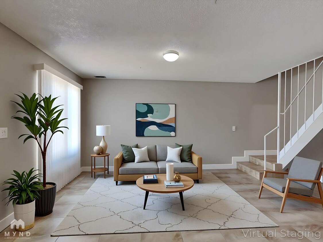 Primary Photo - 2132 W Glenrosa Ave