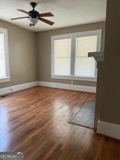 Foto del edificio - 1019 Deckner Ave SW