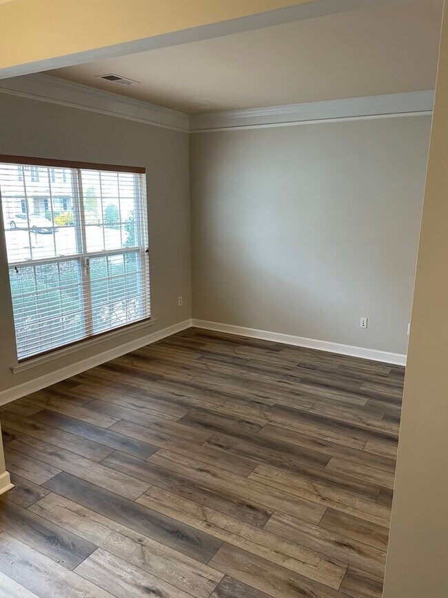 Foto del edificio - 5-Bedroom in Cabarrus County Schools with Fenced Yard