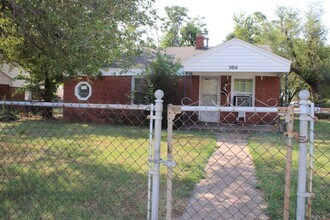 Building Photo - 500 E Indian Dr