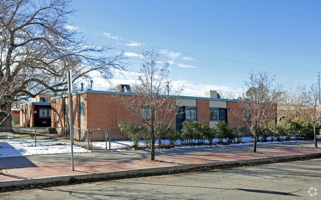 Foto del edificio - 300-306 12th St SW