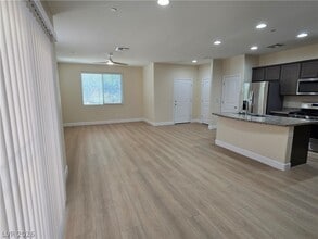 Building Photo - 2715 Hammetts Landing Walk