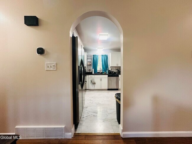 Foto del edificio - 4 Thoroughbred Ln