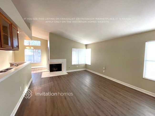 Building Photo - 22802 Springdale Dr