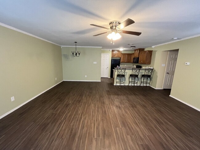 Foto del edificio - Spacious Unit in North Lubbock