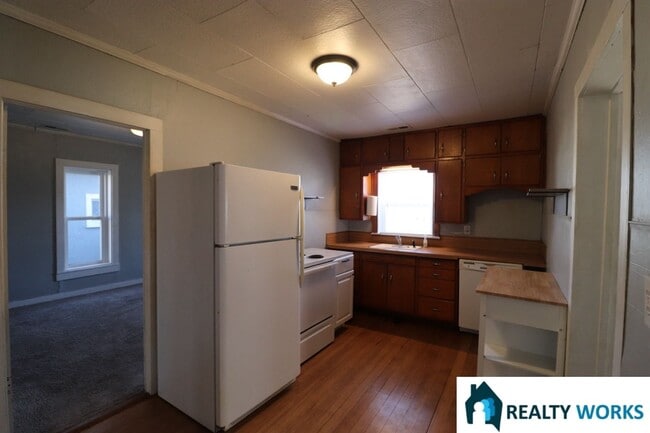 Building Photo - Cozy One Bed One Bath Home