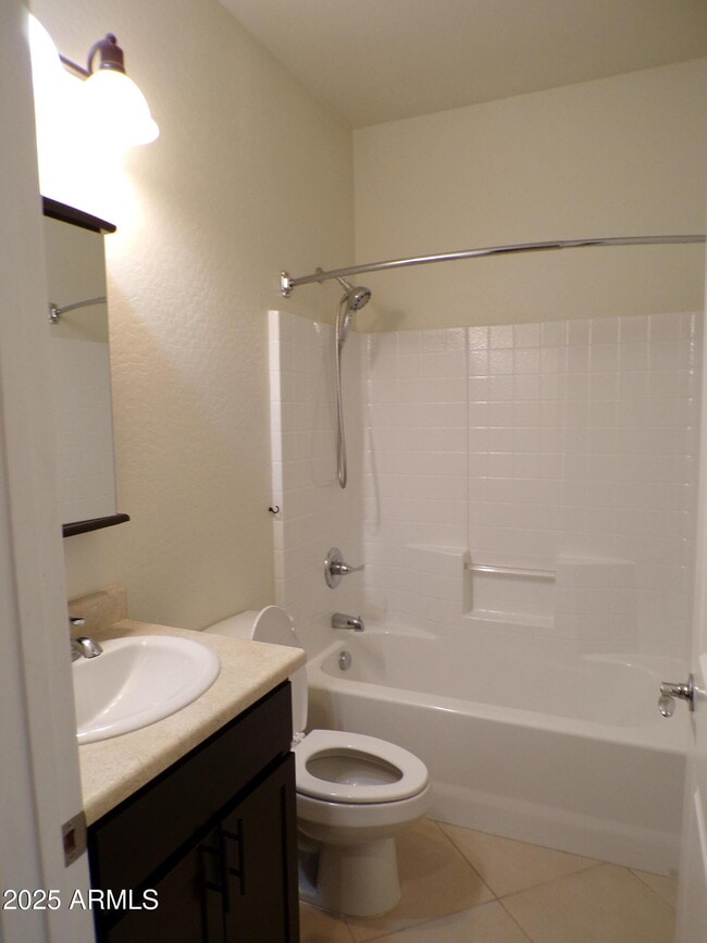Building Photo - 844 Tiablanca Rd