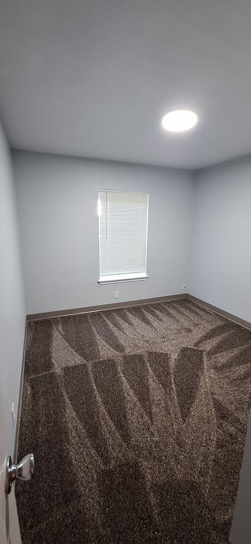 Building Photo - 196 - 3427/3429 SE 3rd