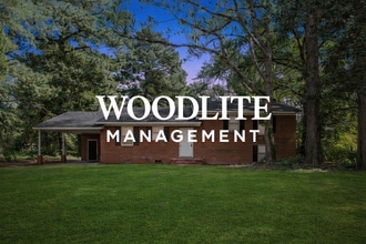 Building Photo - 303 Mc Arthur St