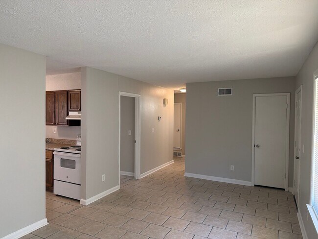 Foto del edificio - 72 Briarcliff Dr