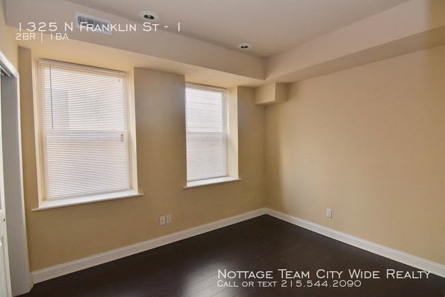 Building Photo - 1325 N Franklin St