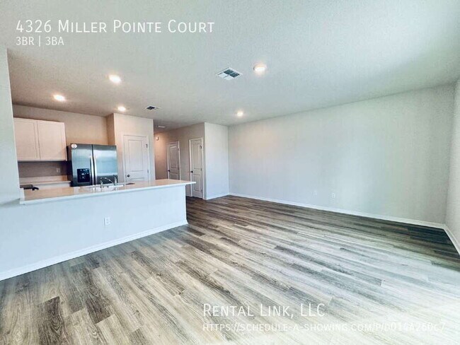 Foto del edificio - 4326 Miller Pointe Ct
