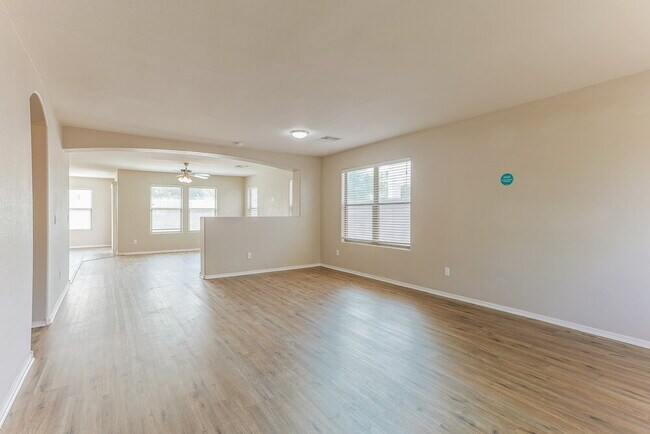 Foto del edificio - 17831 N Madison Rd