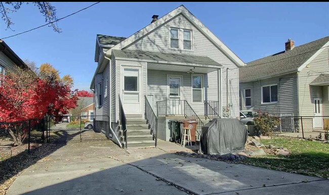 Building Photo - 1595 Anita Ave