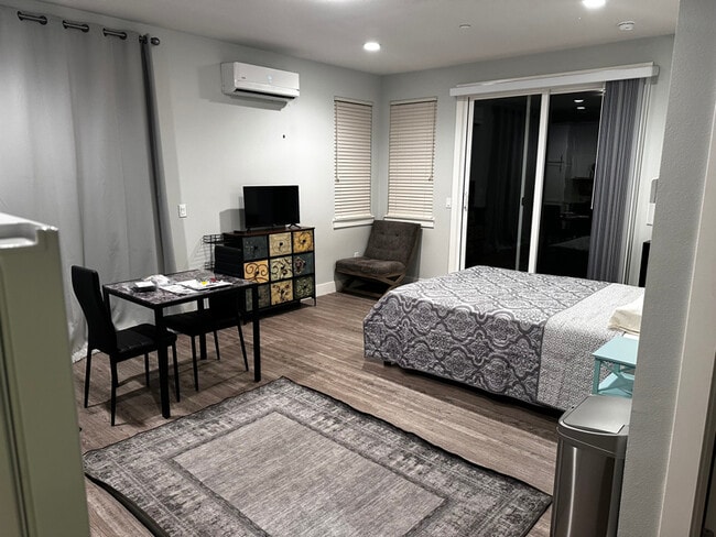 Foto del edificio - 273 Copperleaf Ln