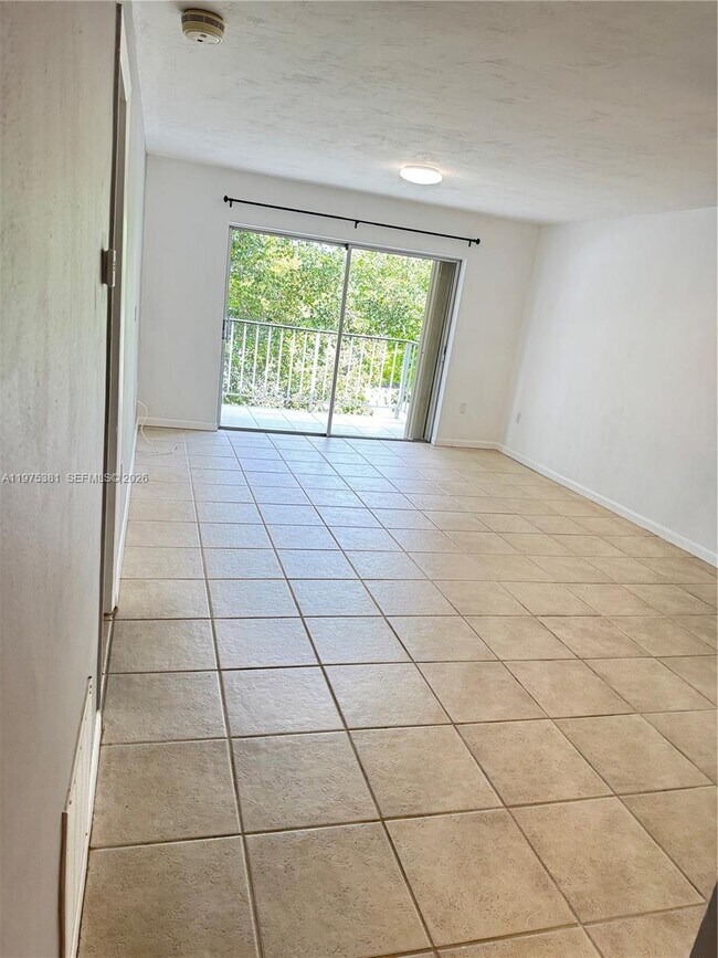 Foto del edificio - 9641 SW 77th Ave