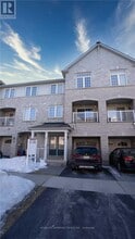 Building Photo - 38 Silvester St