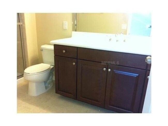 Building Photo - Two floors of comfort and smart design in ...