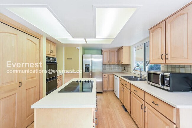Foto del edificio - 4714 S Jasper St