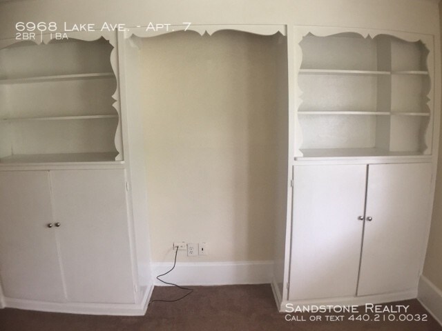 Foto del edificio - Tenant only pays electric! Elyria Township