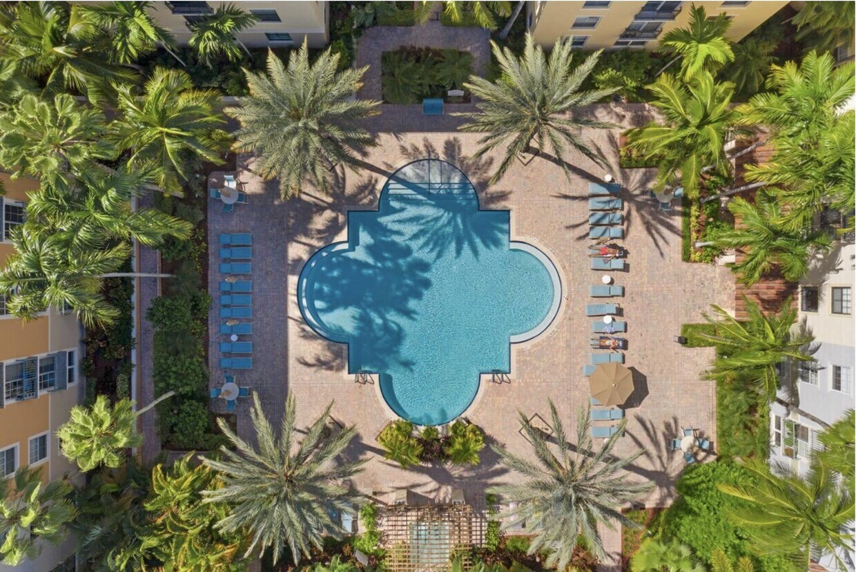 Foto del edificio - 651 Okeechobee Blvd