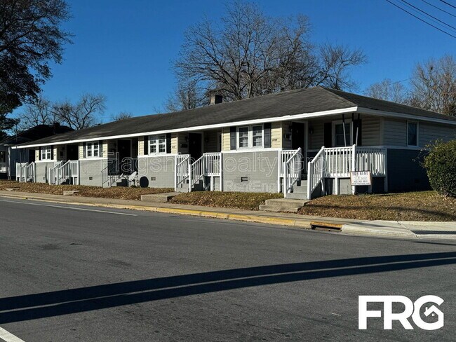 Foto del edificio - 600 Howell St