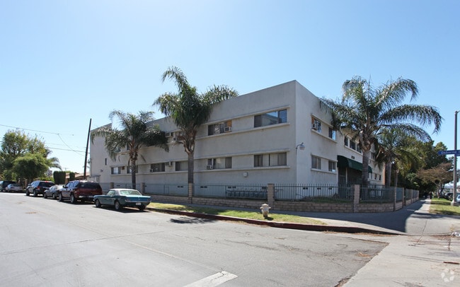 Building Photo - 8930 Van Nuys Blvd