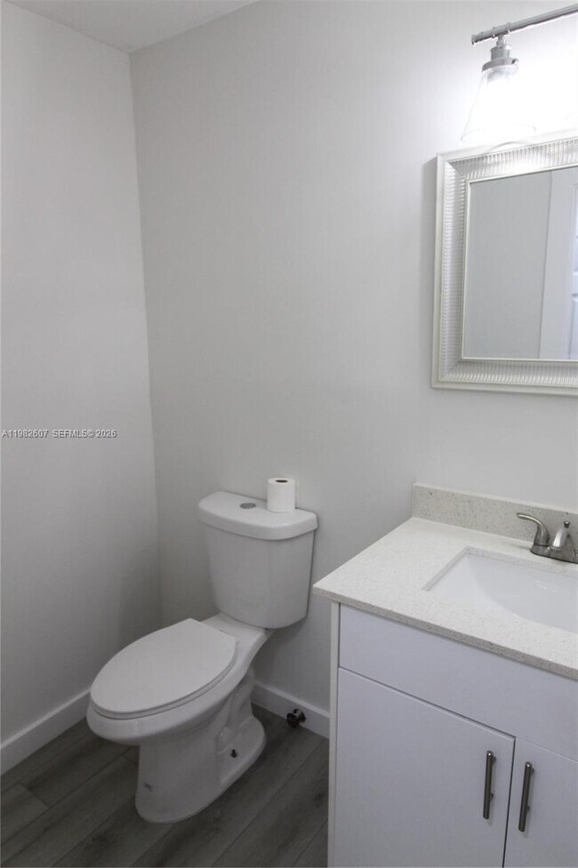 Foto del edificio - 365 NE 125th St