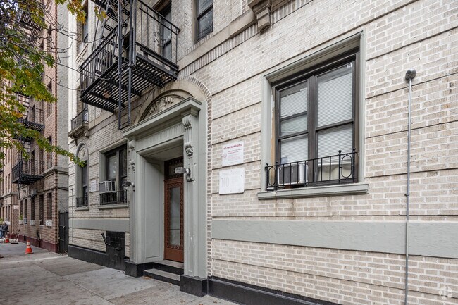 Entrance - 545-547 W 150th St